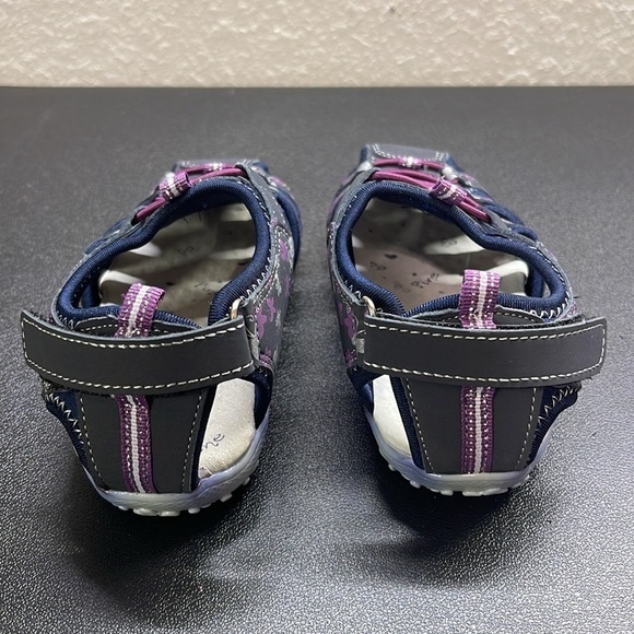 Apakowa Kids Girl Soft Sole Closed Toe Sandals SIZE 29 - Picture 3 of 13